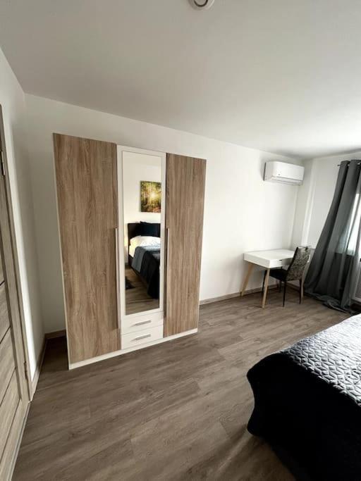 Familienwohnung Naehe Europapark, Messe, Gifiz See オフェンブルク エクステリア 写真